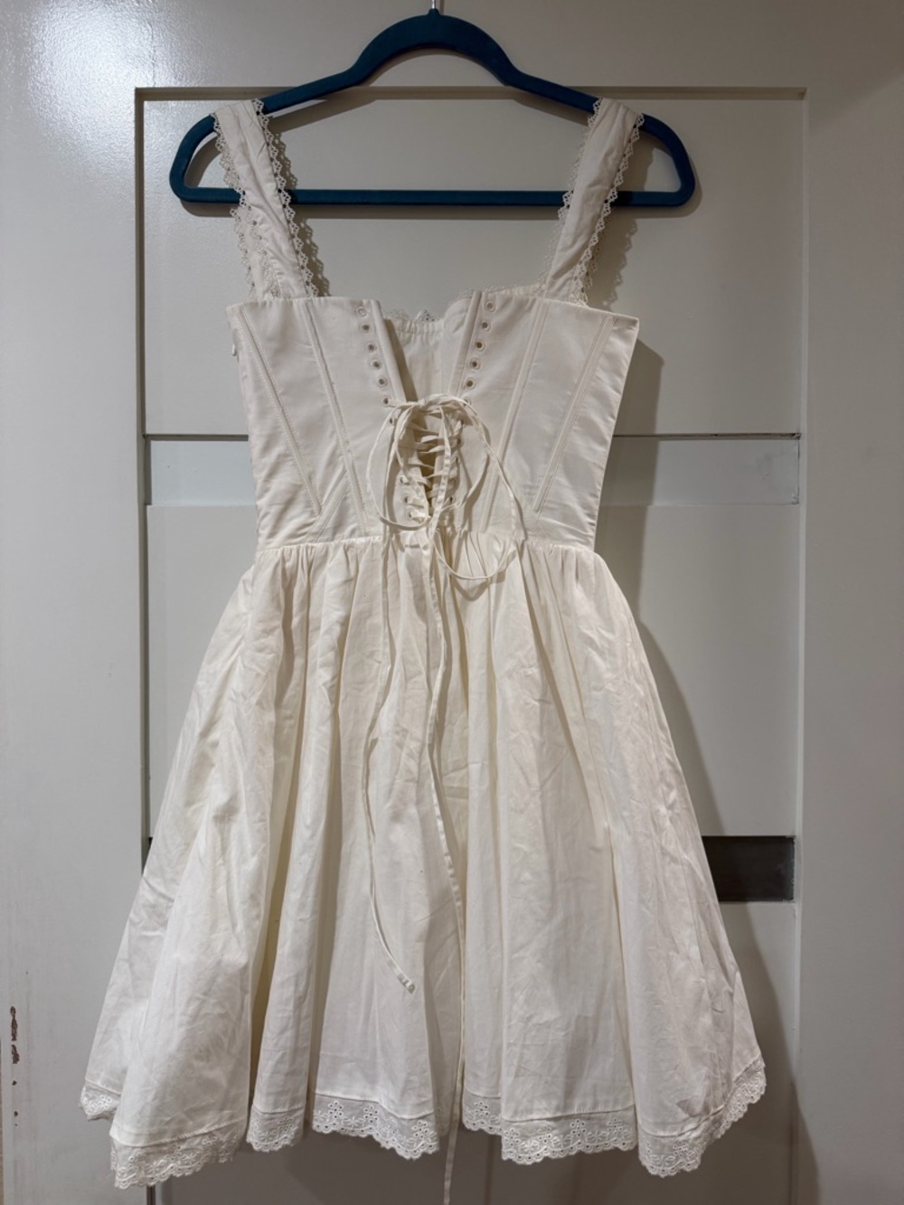 House of CB White Vintage-Style Mini Dress - Picture 10 of 12